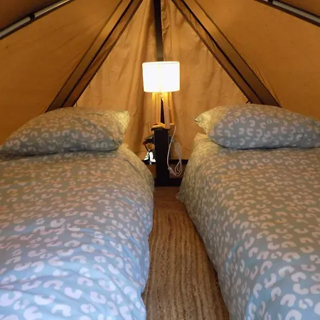 Luxusní stan Tente Familiale Au Bord De L'eau *